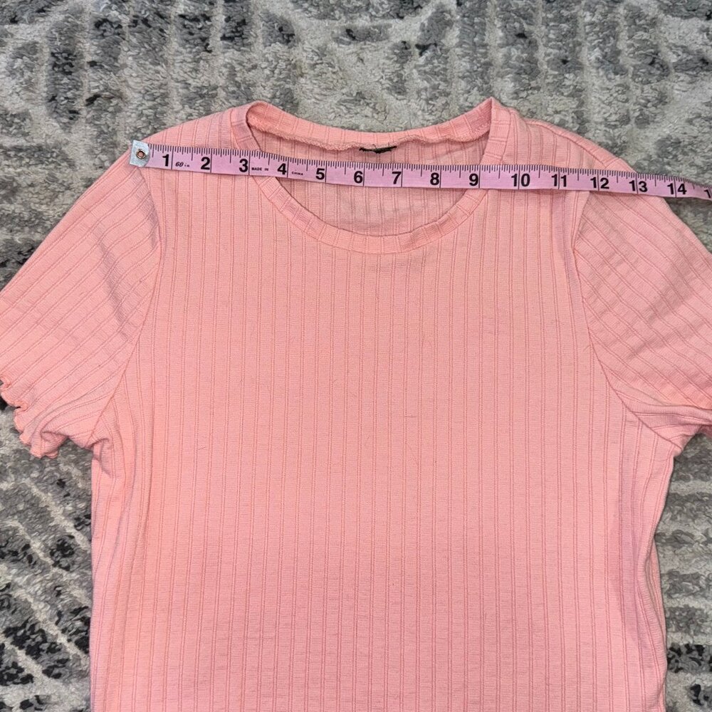 Pastel Pink Ribbed Crop Top Lettuce Leaf Size Medium - Picture 4 of 8